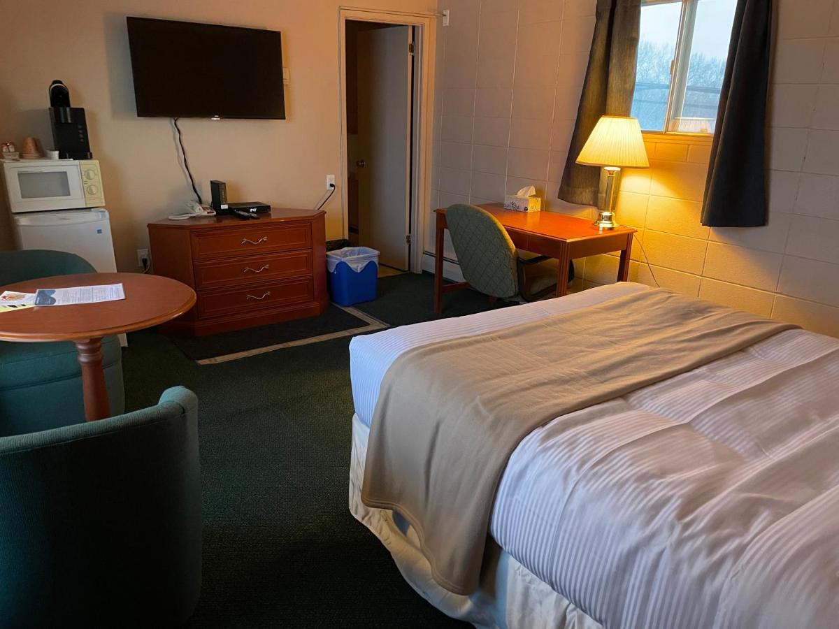 Matador Motel Drayton Valley Buitenkant foto