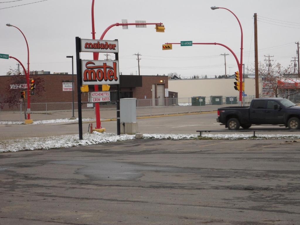 Matador Motel Drayton Valley Buitenkant foto