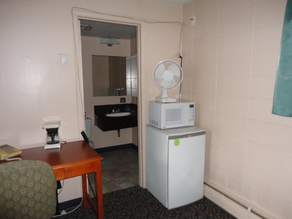 Matador Motel Drayton Valley Kamer foto