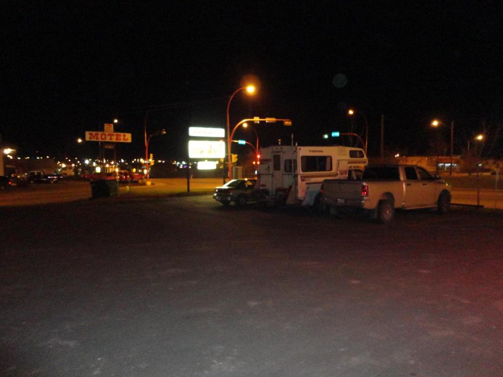 Matador Motel Drayton Valley Buitenkant foto